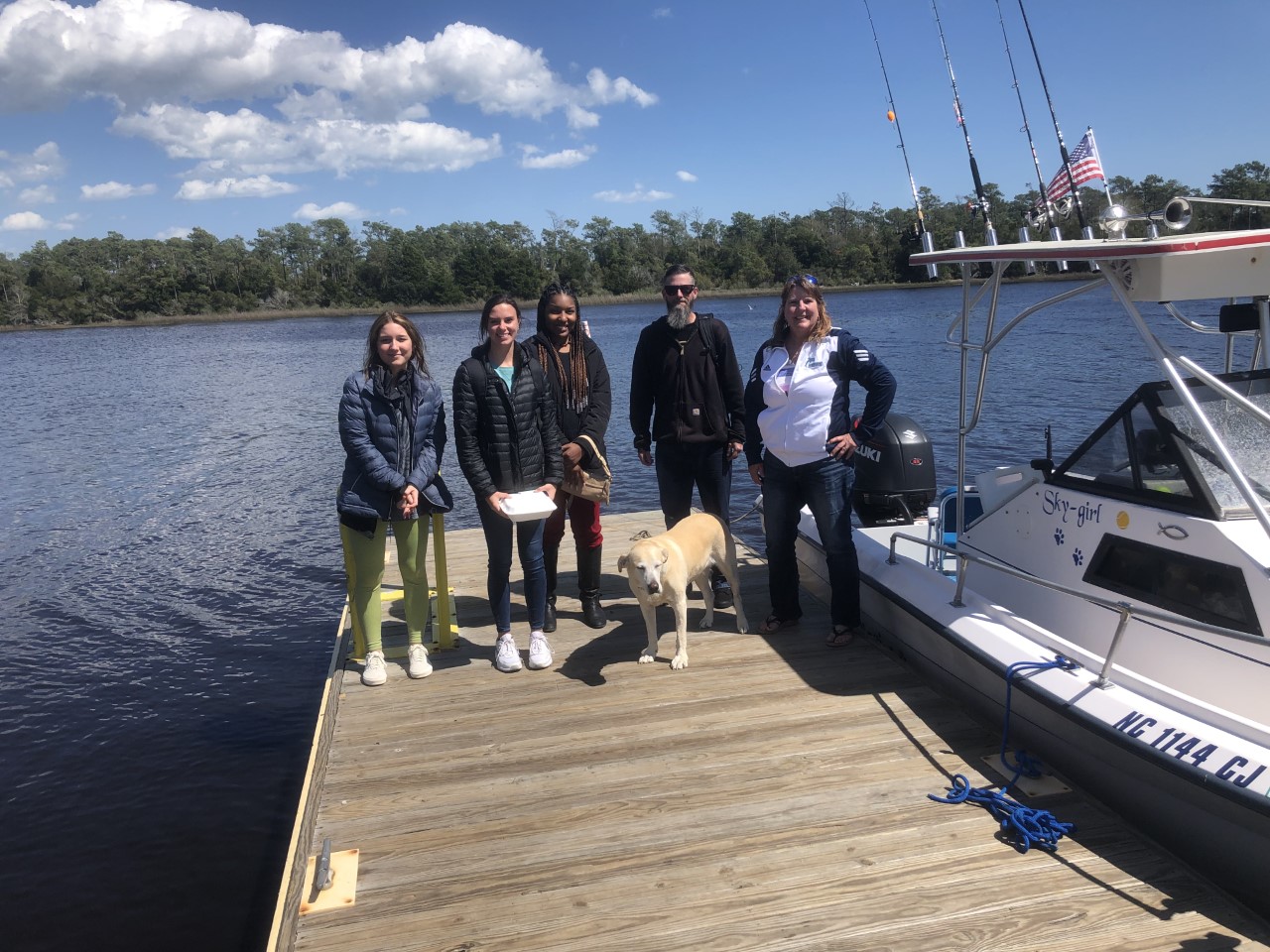 uncw/bcc dolphin research students