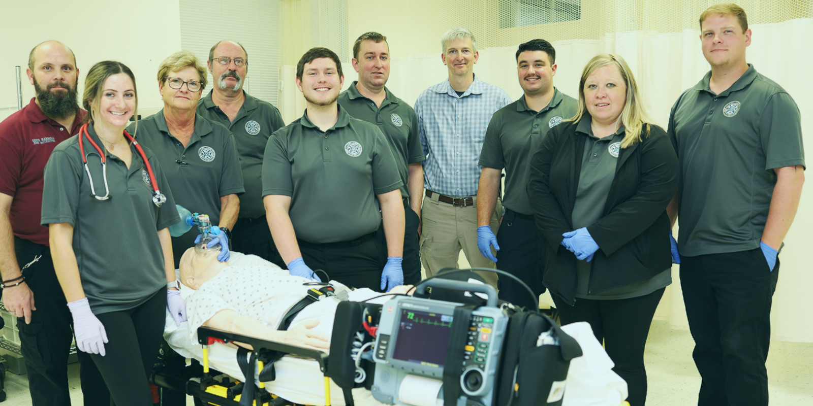 image of emergency medical science degree students and instructors